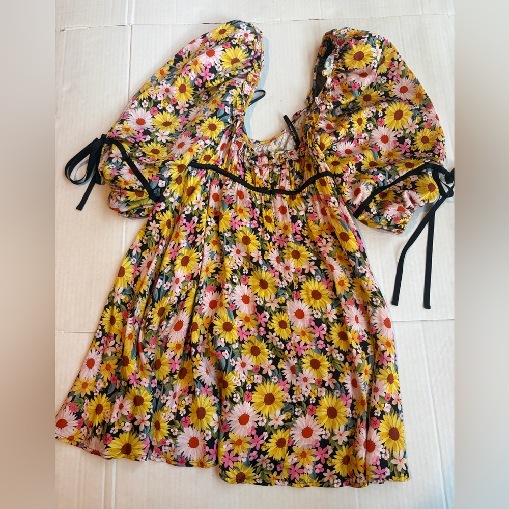 Sylvia Dress For Love And Lemons Floral Puff-Sleeve Dress Yellow, Pink, Black - Picture 2 of 3